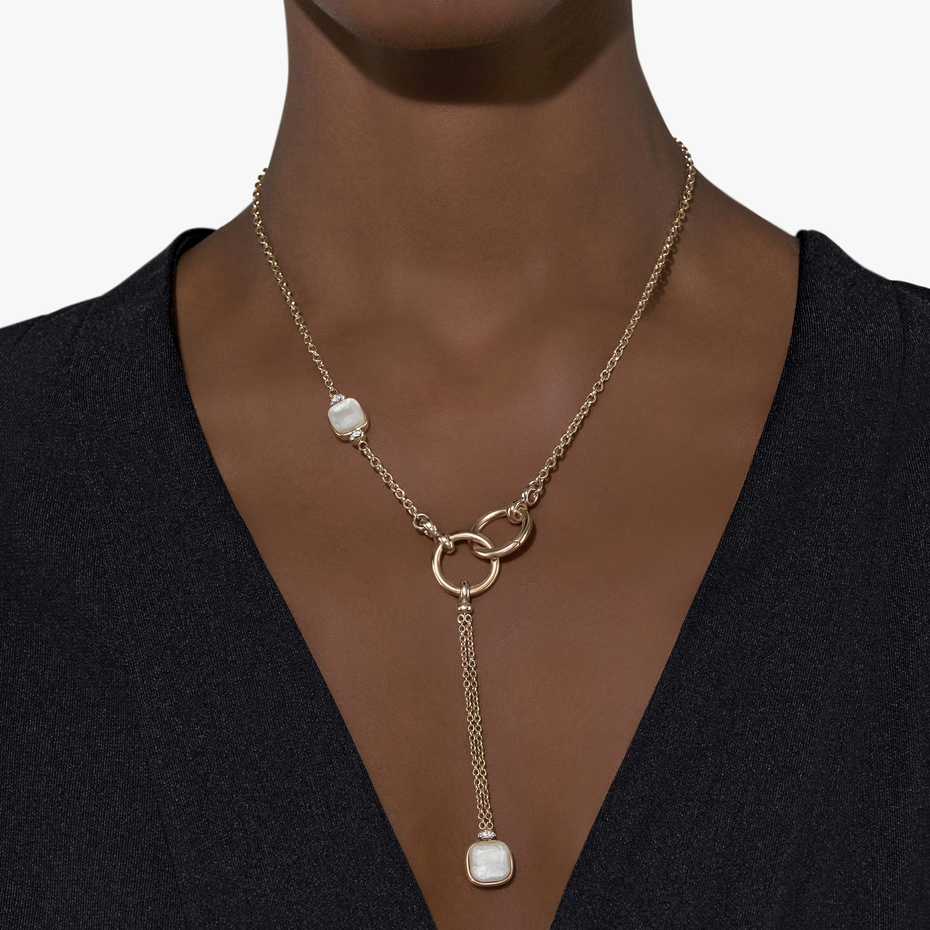 ネックレス ヌード